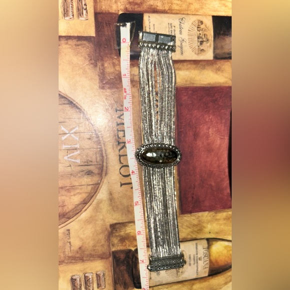 Delicate Thin Chain Bracelet with Unique Dented Oval Accent magnet clasp - Picture 7 of 8